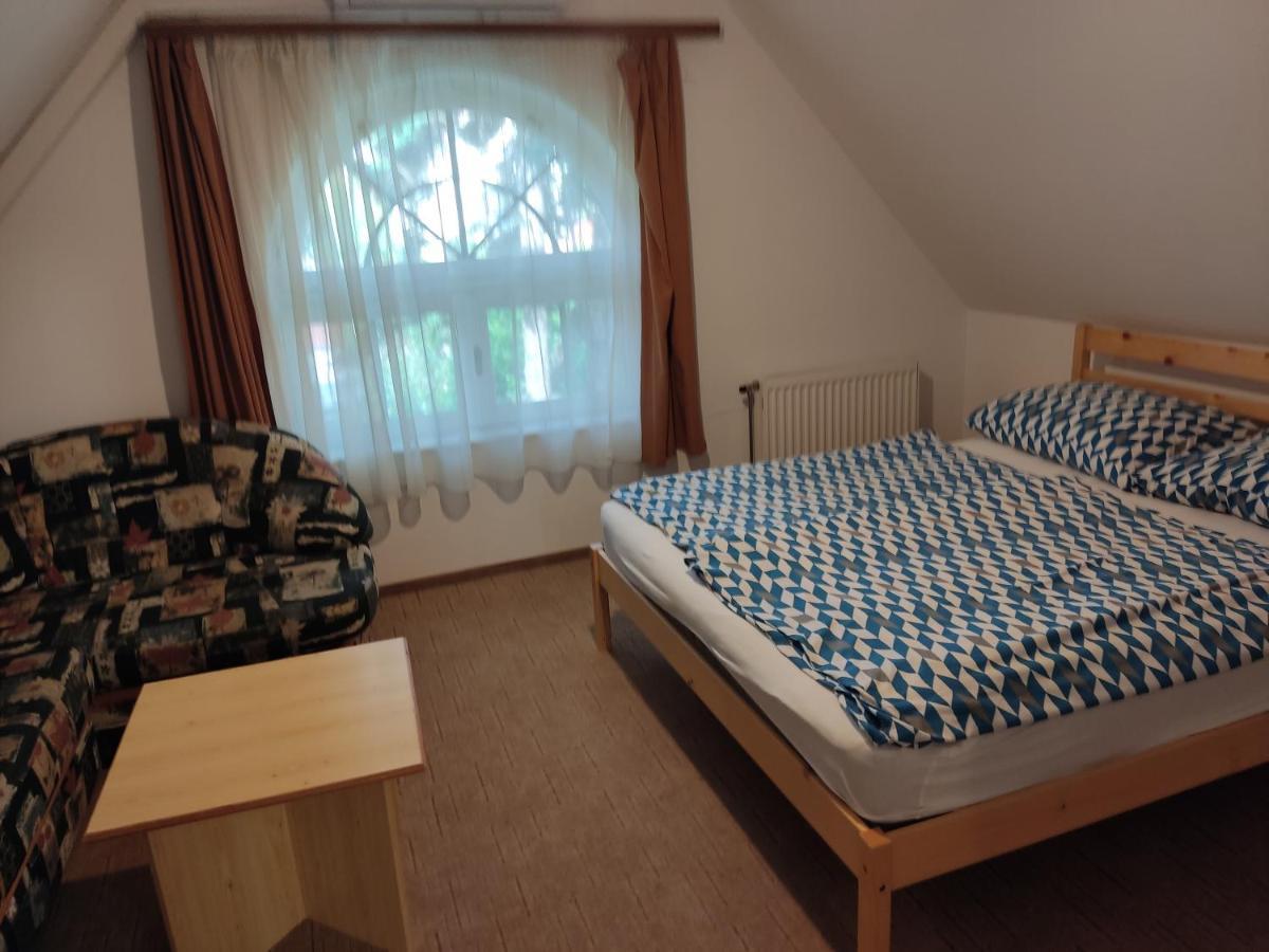 Hotel Katerina Vendeghaz à Tihany Extérieur photo